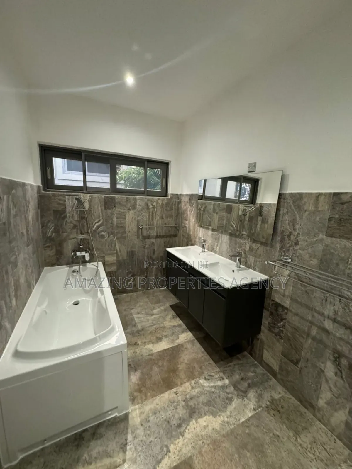 4bdrm House in Cantonments for sale in Cantonments