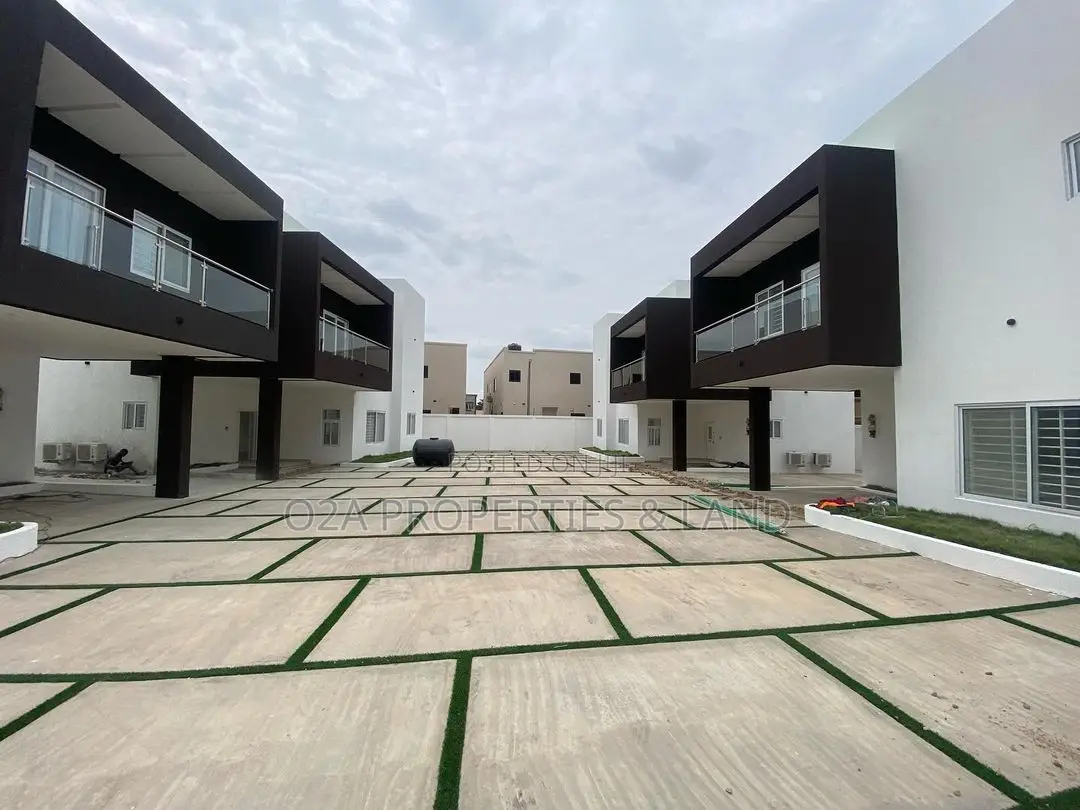 3bdrm Townhouse / Terrace in East Legon, Bawaleshie for rent in Bawaleshie