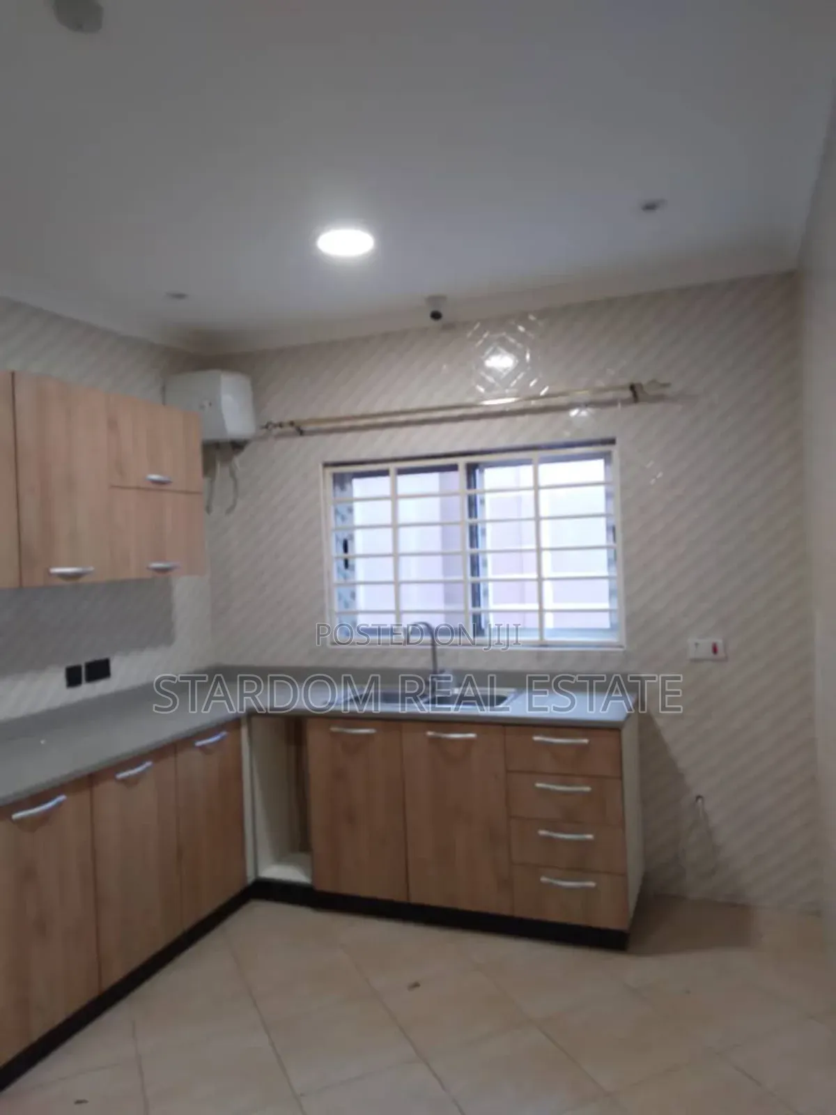 3bdrm Duplex in Spintex for rent in Spintex