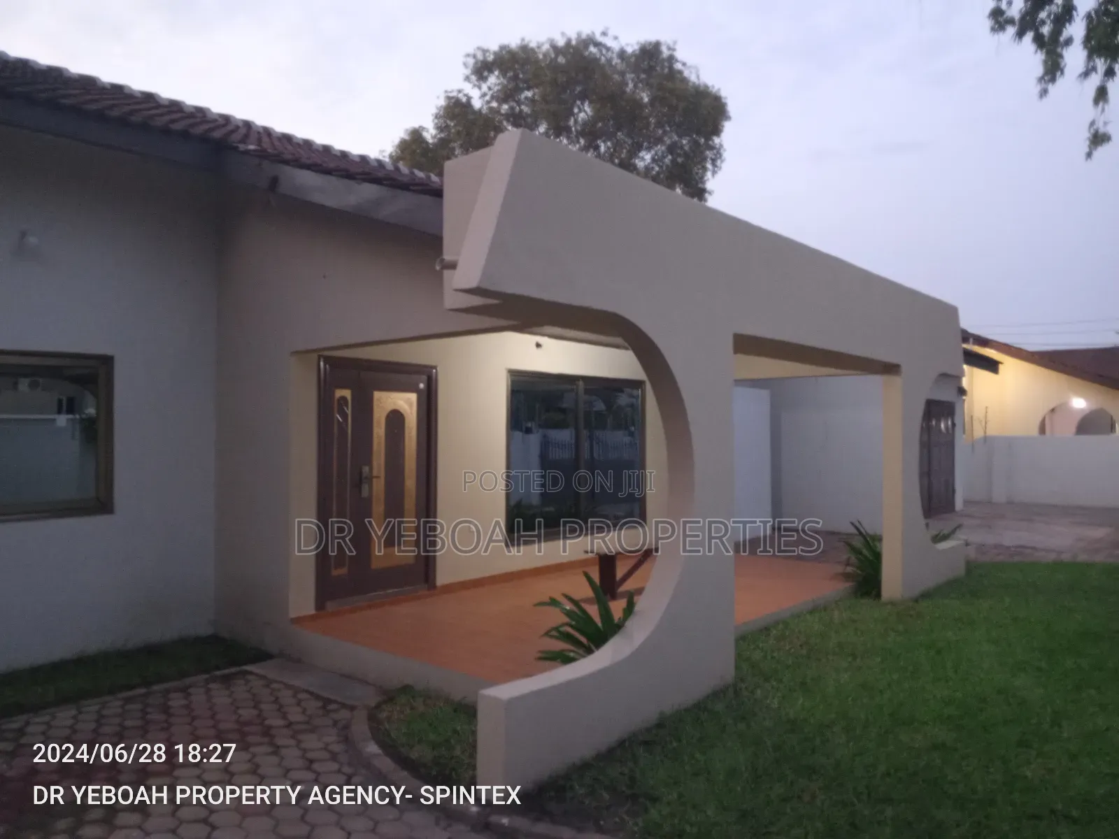 3bdrm House in Spintex:- 3 Bedrooms for rent in Spintex