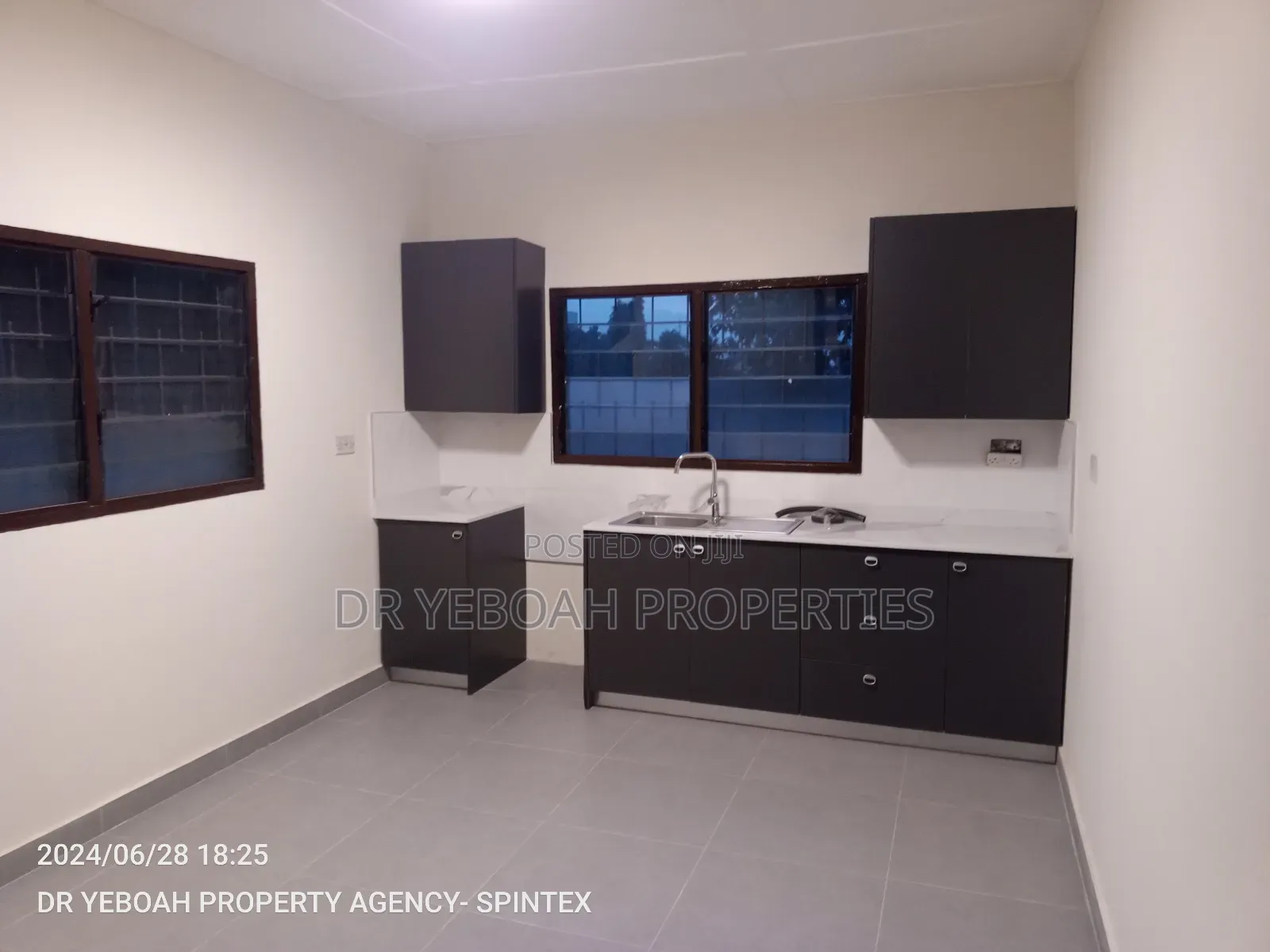 3bdrm House in Spintex:- 3 Bedrooms for rent in Spintex