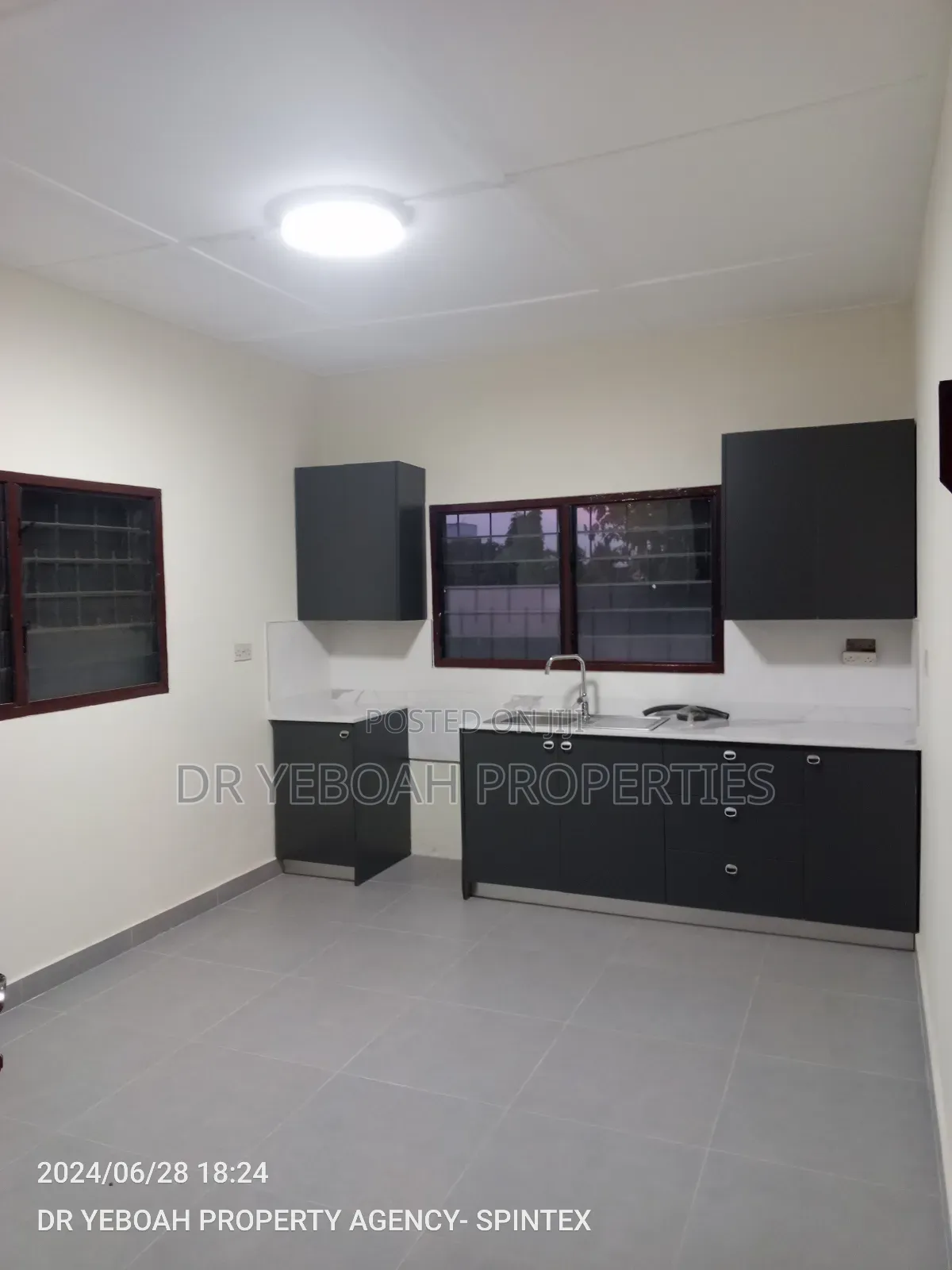3bdrm House in Spintex:- 3 Bedrooms for rent in Spintex