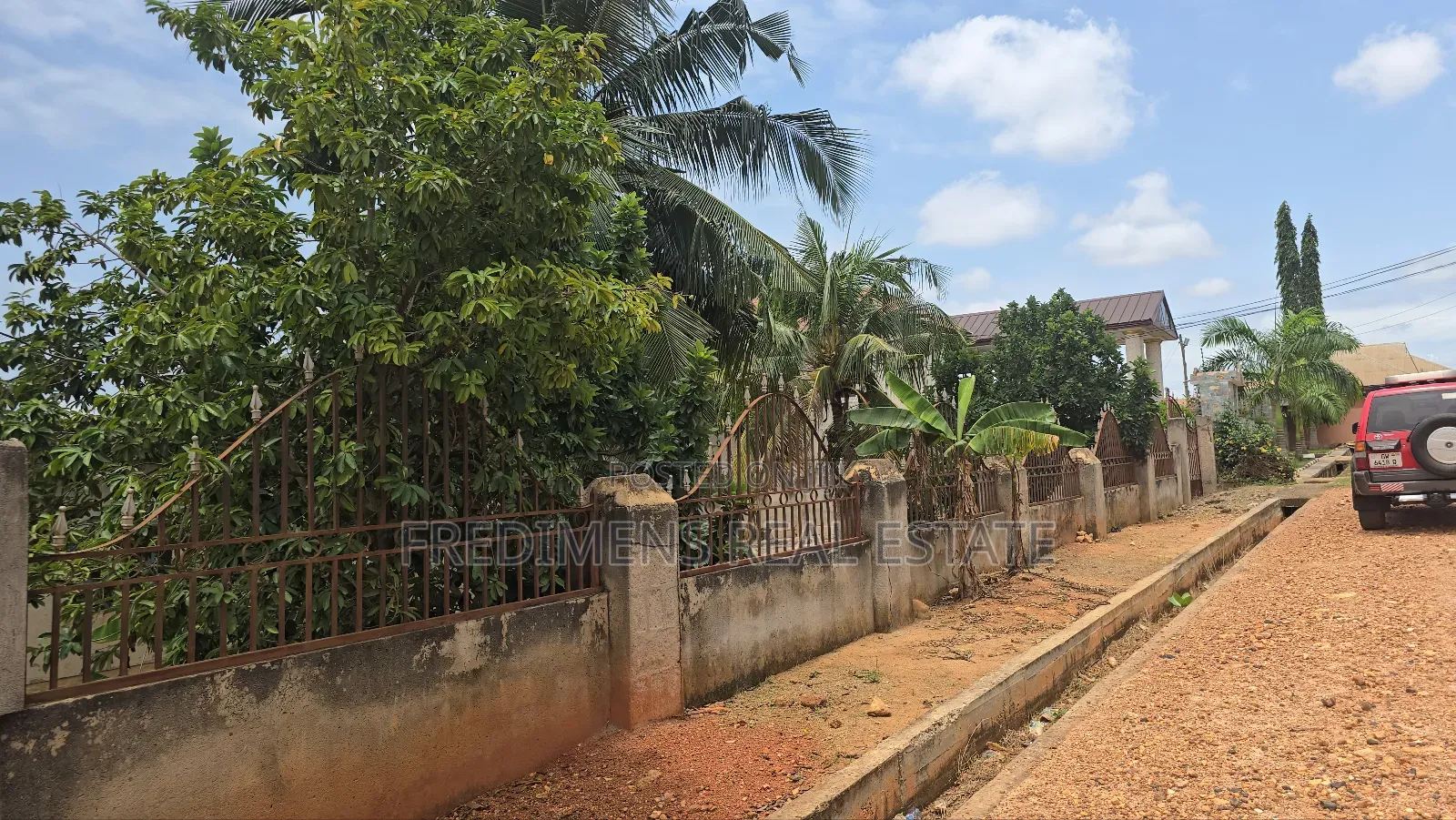 4bdrm House in Fredimens Real, Kumasi Metropolitan for sale in Kumasi Metropolitan
