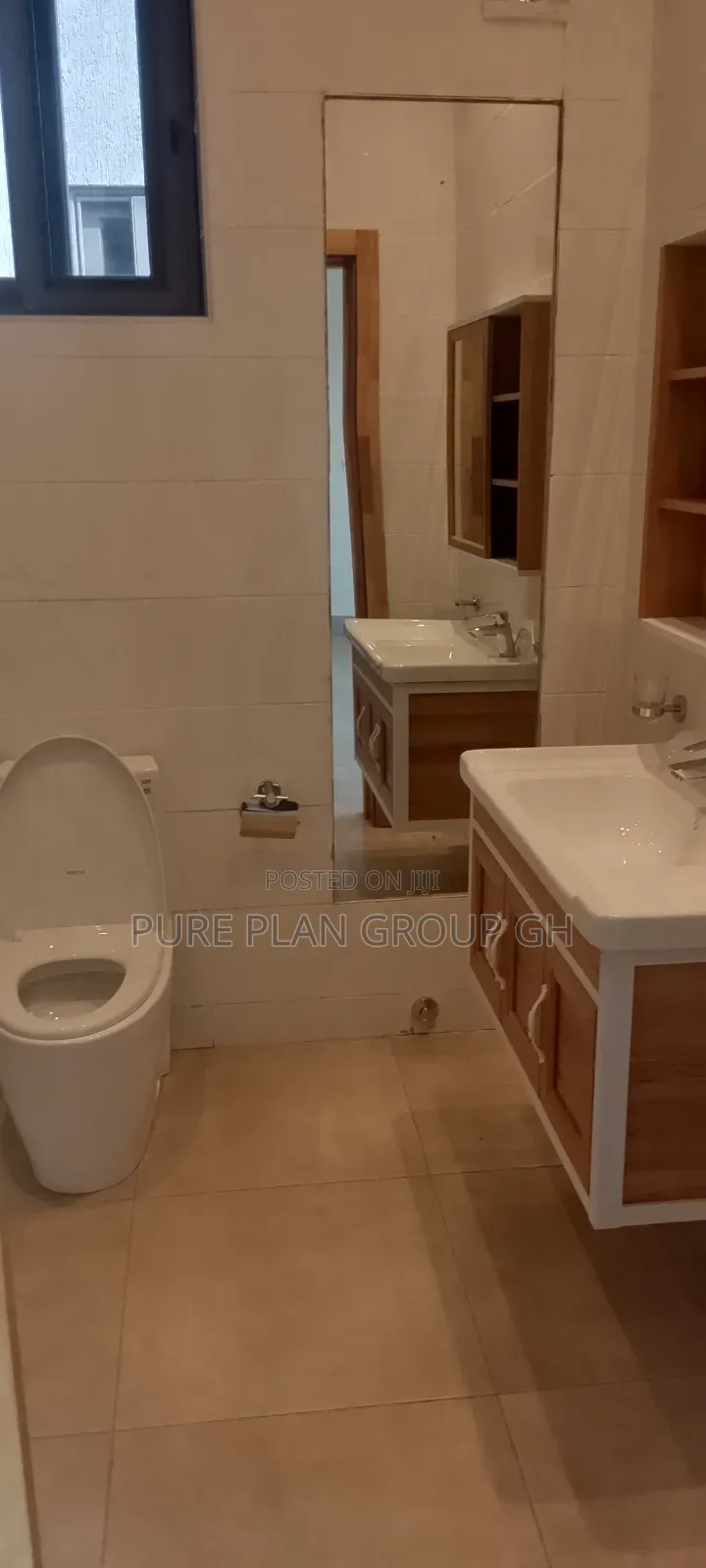 4bdrm Townhouse / Terrace in Dzorwulu for rent in Dzorwulu