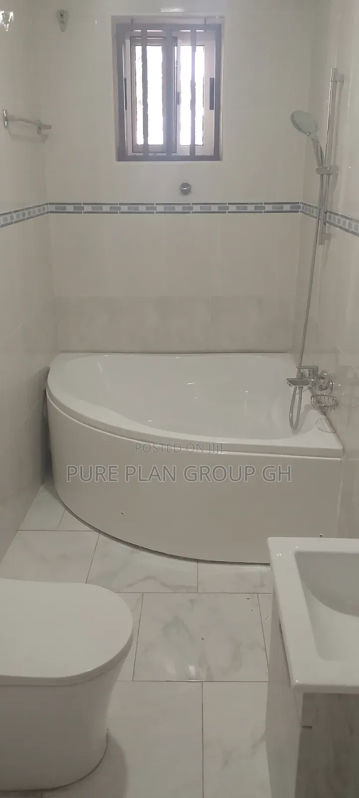 3bdrm Apartment in Dzorwulu for rent in Dzorwulu