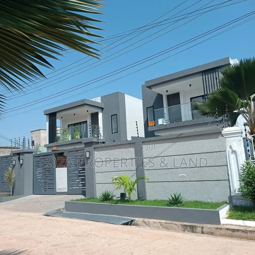 4bdrm House in East Legon, Ability for sale in Ability