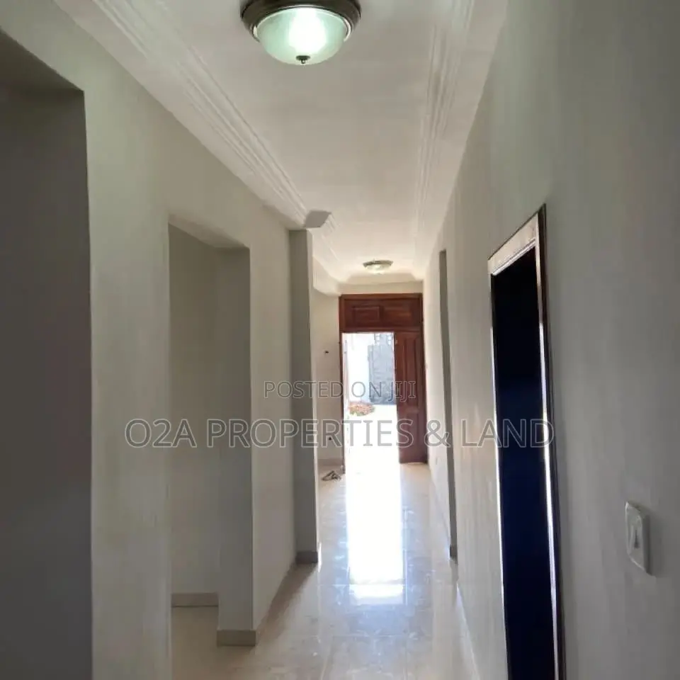 4bdrm House in Tse Addo Roundabout, Tseaddo for rent in Tseaddo