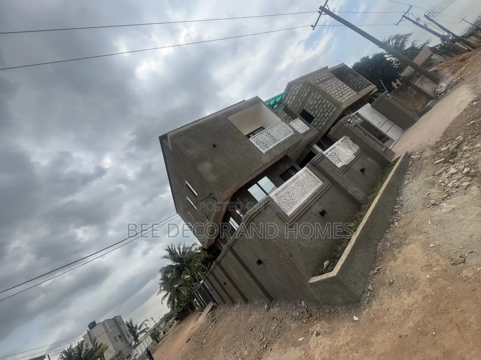 3bdrm Townhouse / Terrace in Junction 5 Area., Adenta for rent in Adenta