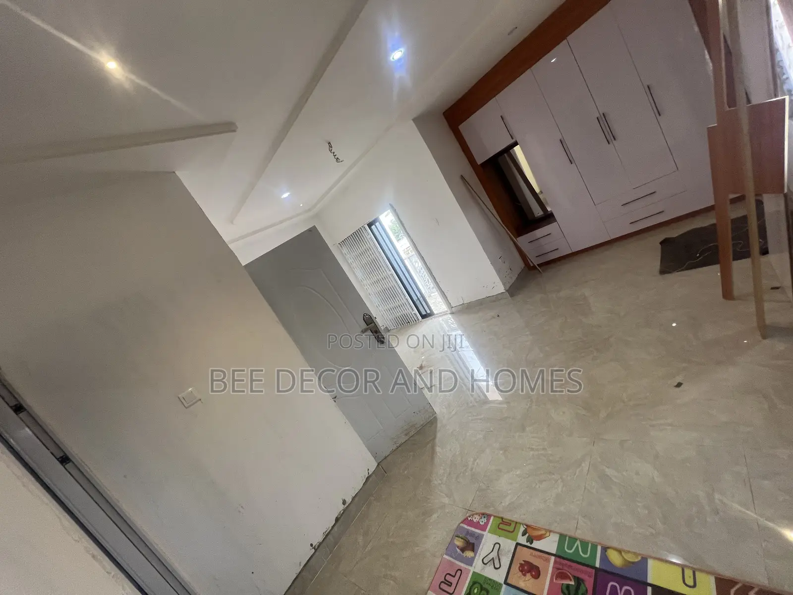 3bdrm Townhouse / Terrace in Junction 5 Area., Adenta for rent in Adenta