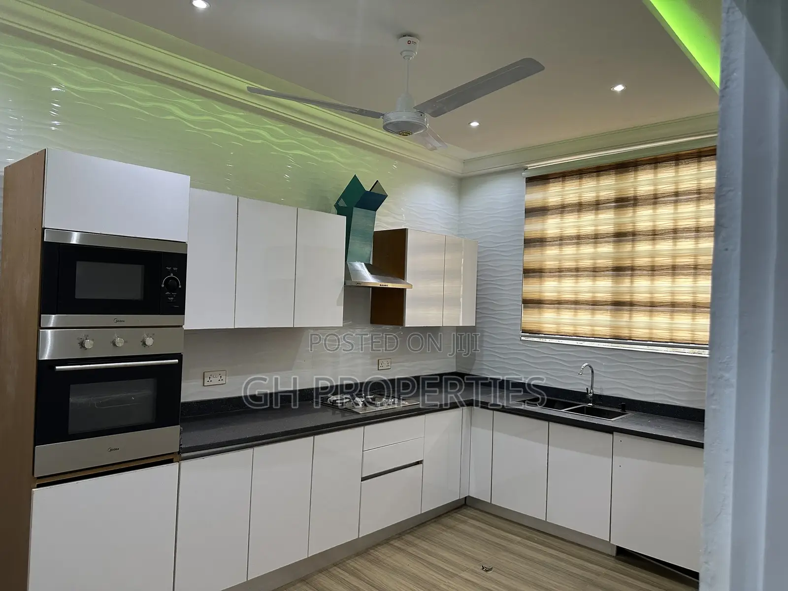 4bdrm House in Daban Area., Kumasi Metropolitan for sale in Kumasi Metropolitan