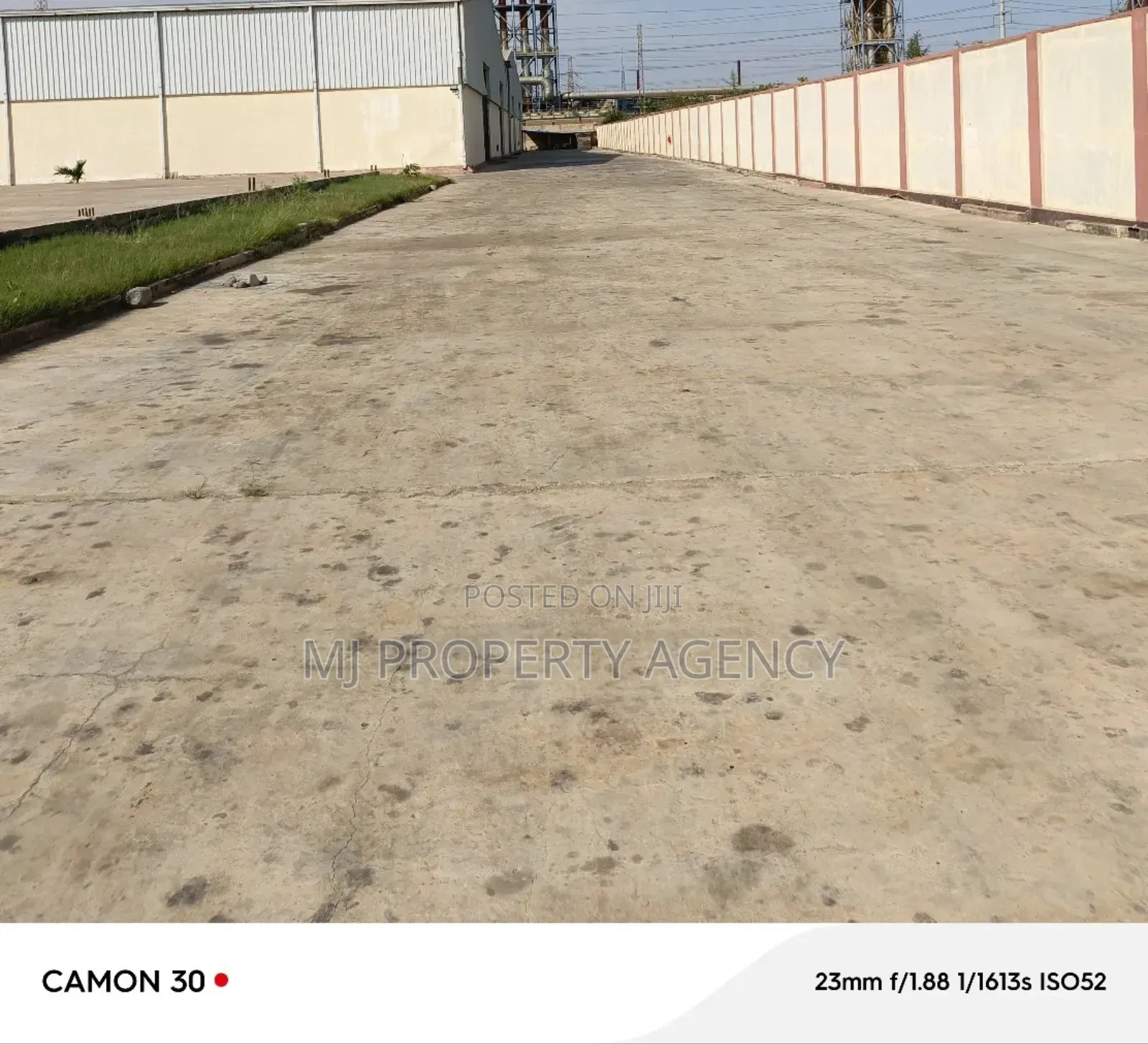 1900sqm Warehouse With 2000sqm Drying Space in Tema Metropolitan