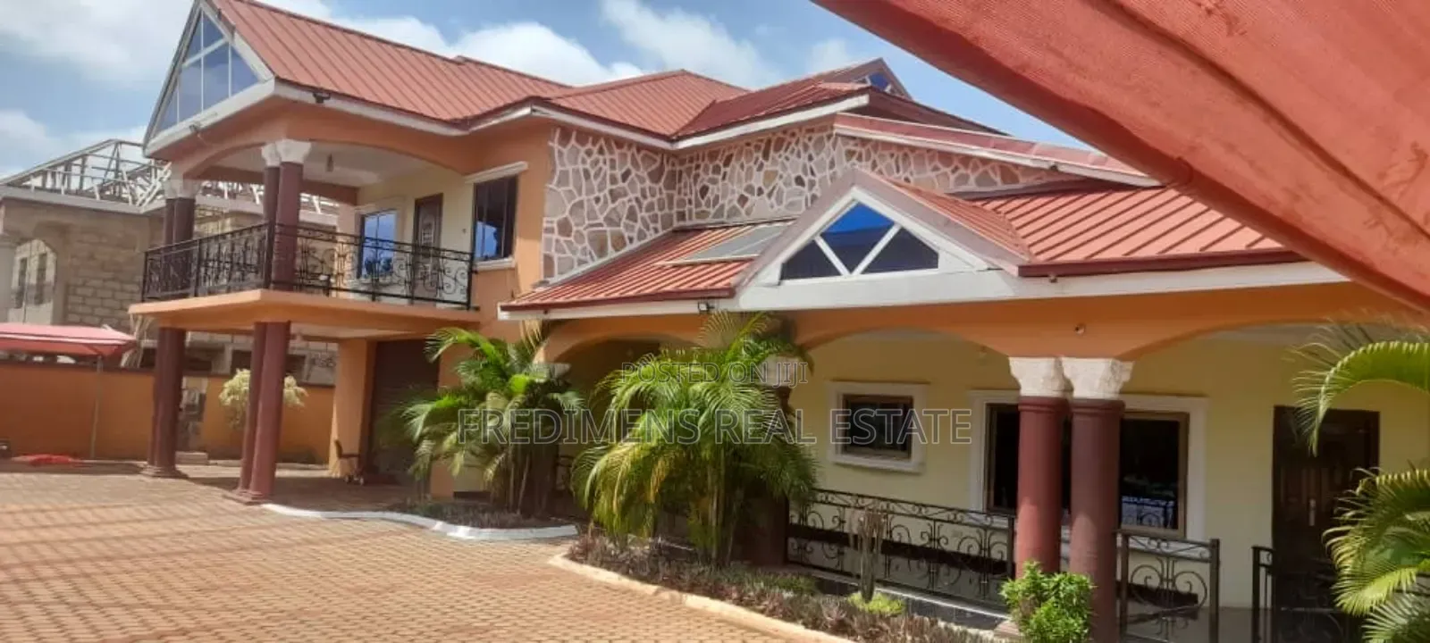 Furnished 5bdrm House in Fredimens Real, Kumasi Metropolitan for sale in Kumasi Metropolitan