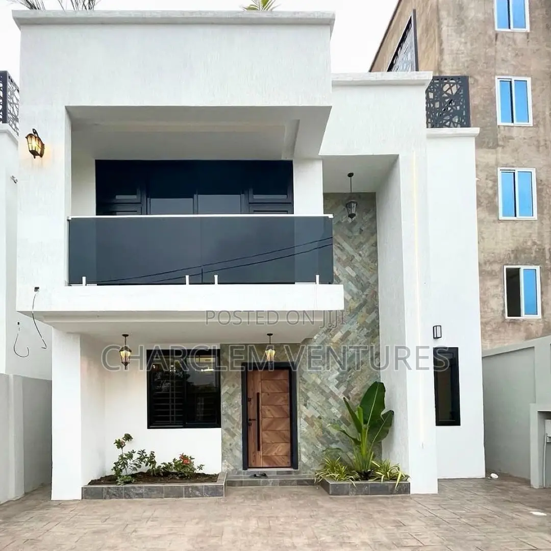 5bdrm House in Charclem Ventures, Accra Metropolitan for sale in Accra Metropolitan