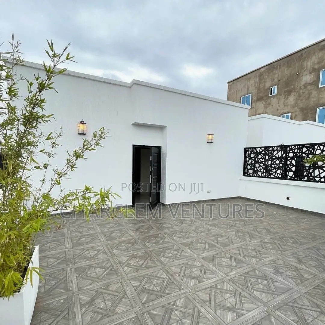 5bdrm House in Charclem Ventures, Accra Metropolitan for sale in Accra Metropolitan