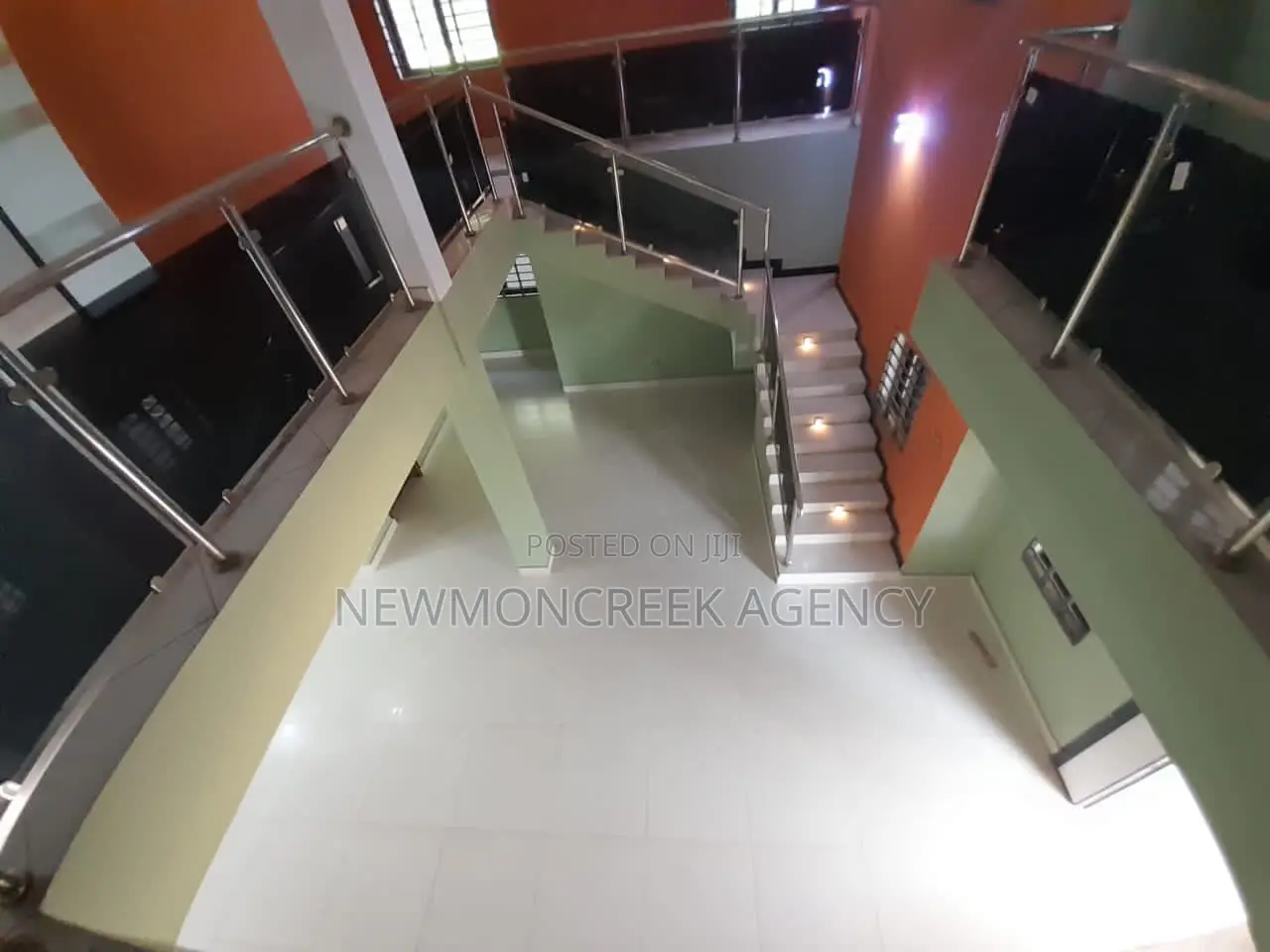 6bdrm Duplex in Haatso,Gimpa Rd., Accra Metropolitan for sale in Accra Metropolitan