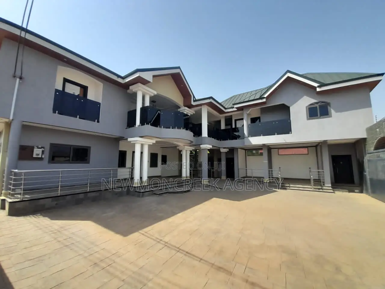 6bdrm Duplex in Haatso,Gimpa Rd., Accra Metropolitan for sale in Accra Metropolitan