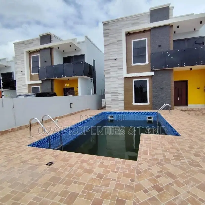 4bdrm House in East Legon Ogbojo for sale in New Legon