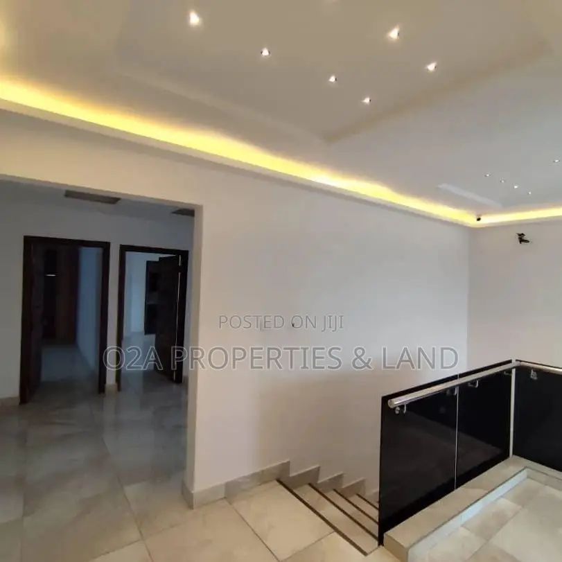4bdrm House in East Legon Ogbojo for sale in New Legon