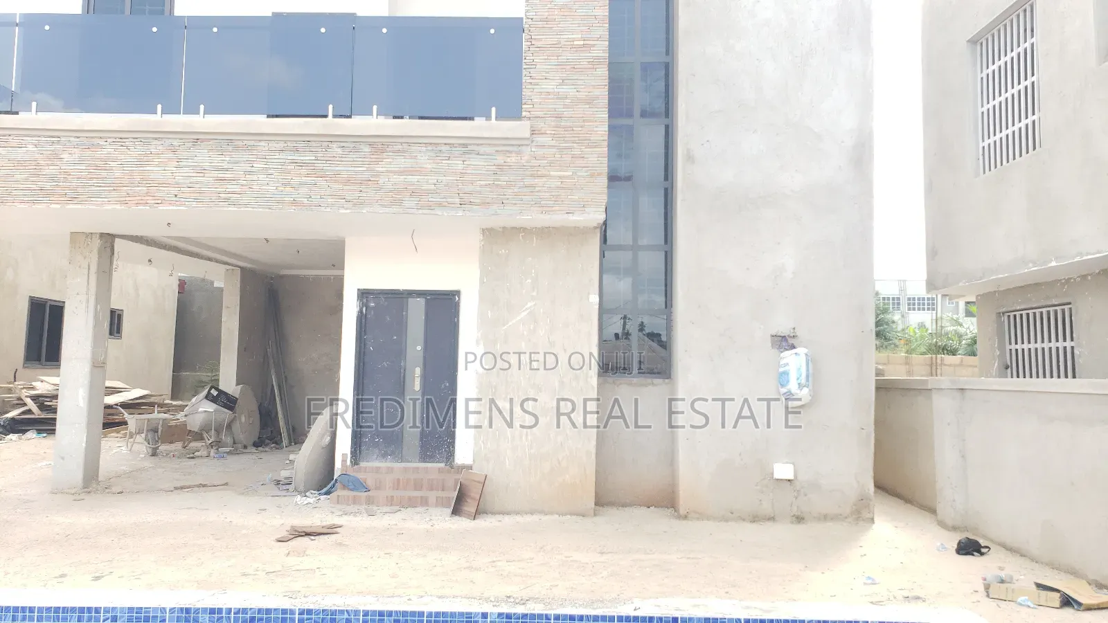 7bdrm House in Fredimens Real, Kumasi Metropolitan for sale in Kumasi Metropolitan