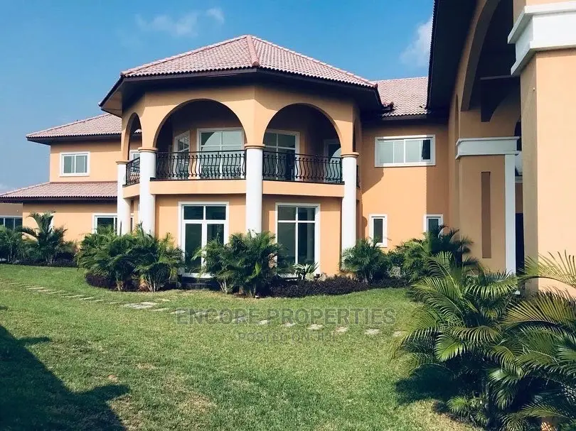 Ultra Morden 5 Bedroom House At Trasacco in East Legon