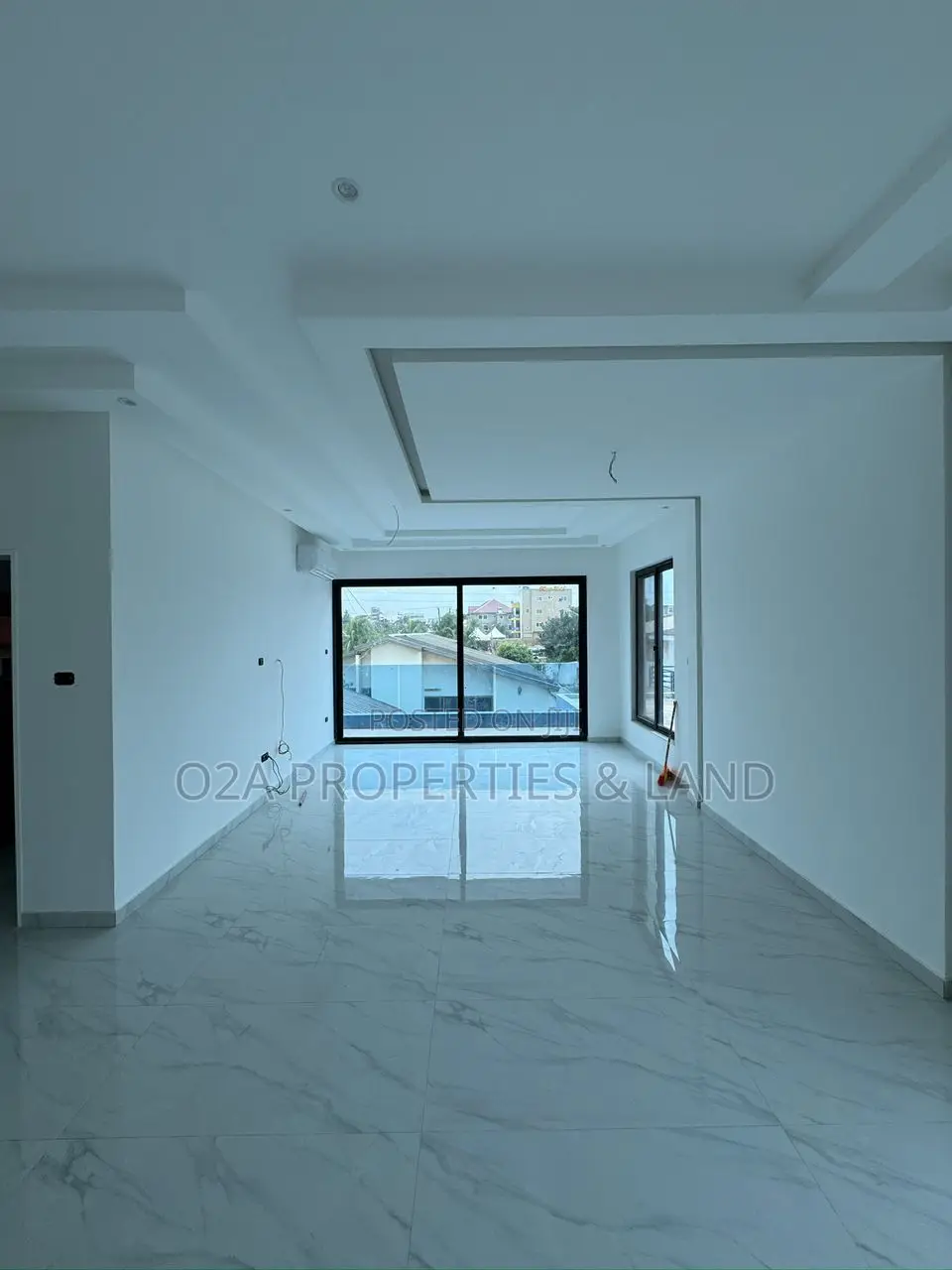 5bdrm House in East Legon, A&C Mall Area for sale in A&C Mall Area