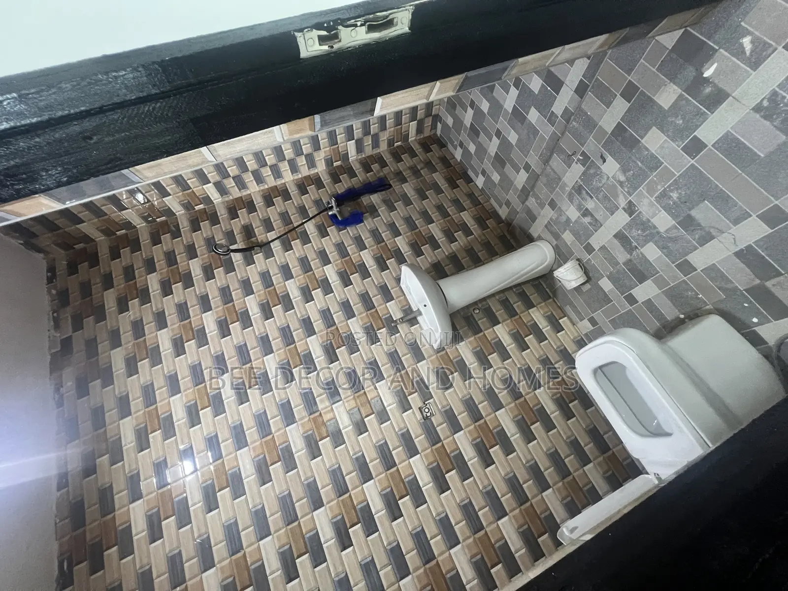 2bdrm Apartment in Bee Decor & Homes, Old Ashomang for rent in Old Ashomang