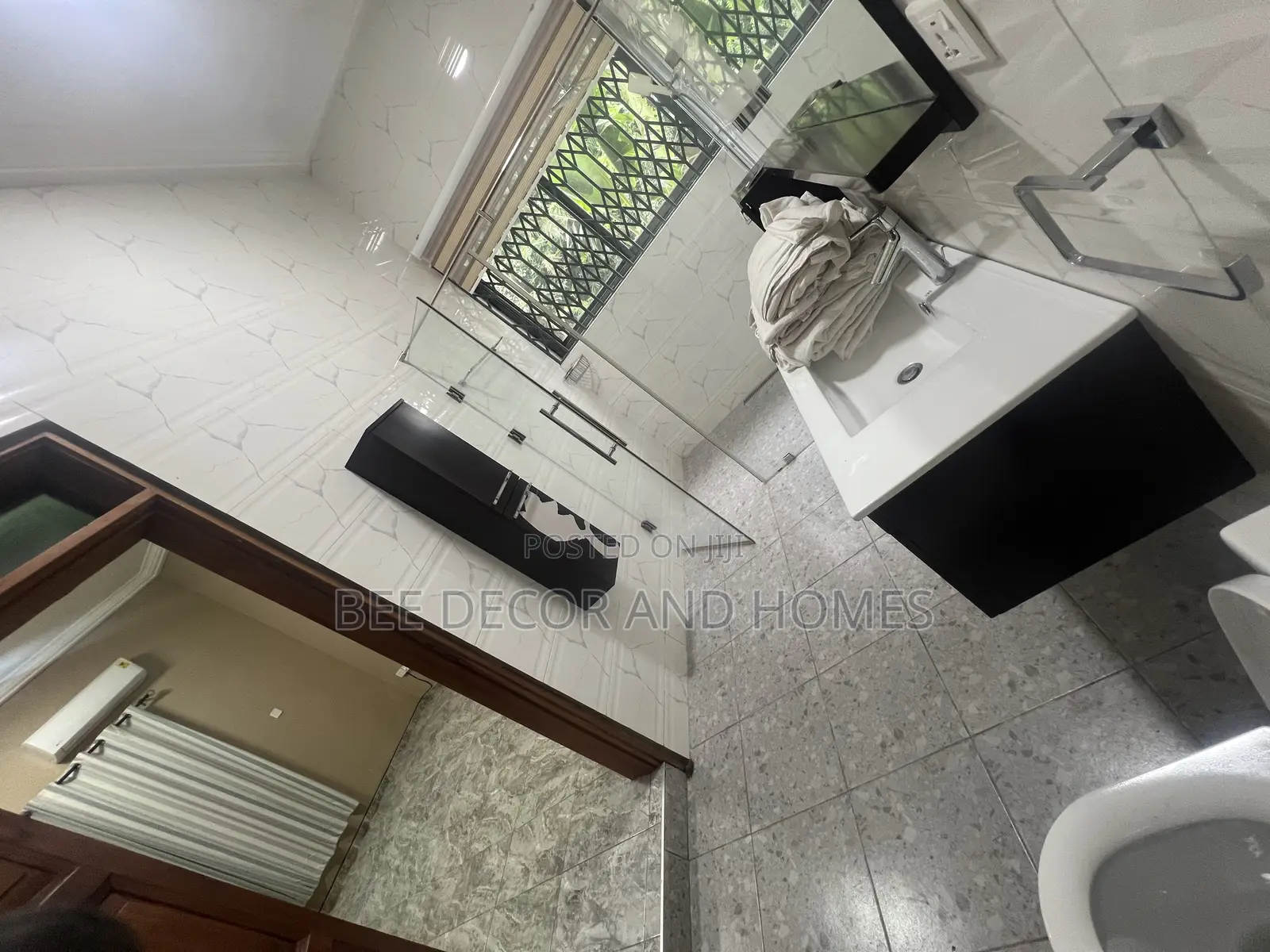 3bdrm Apartment in Bee Decor & Homes, Old Ashomang for rent in Old Ashomang