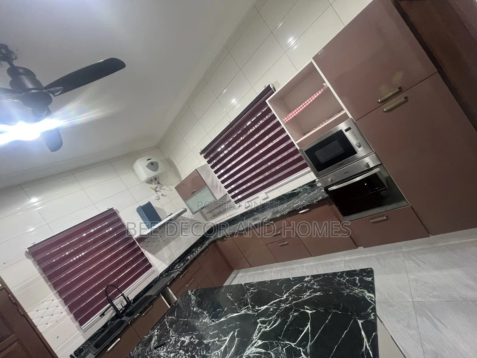 3bdrm Apartment in Bee Decor & Homes, Old Ashomang for rent in Old Ashomang