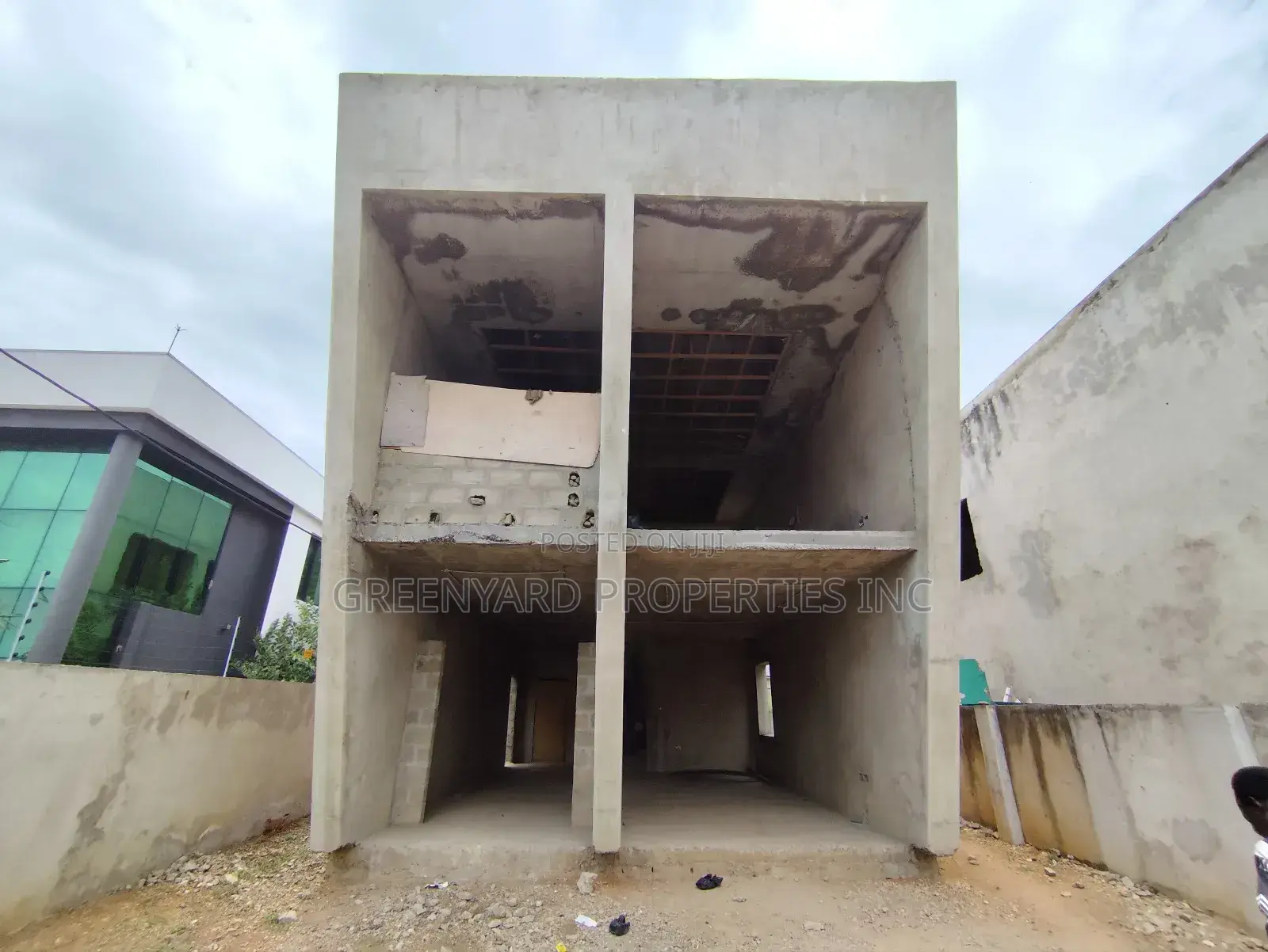 3bdrm Townhouse/Terrace in Adjiringanor, East Legon for sale in East Legon