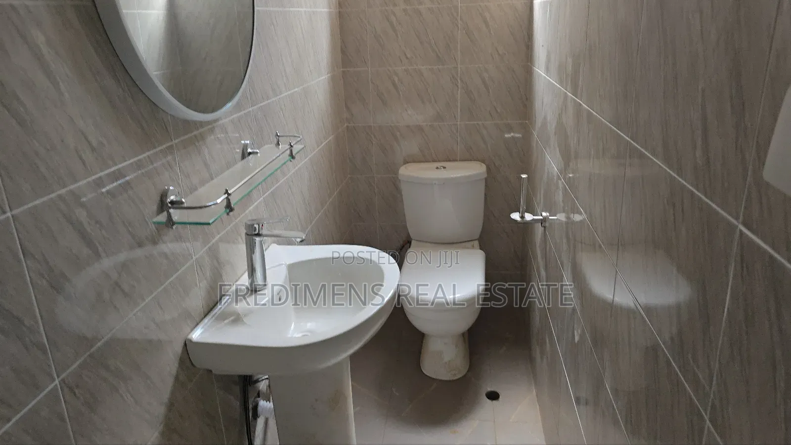 4bdrm House in Fredimens Real, Kumasi Metropolitan for sale in Kumasi Metropolitan