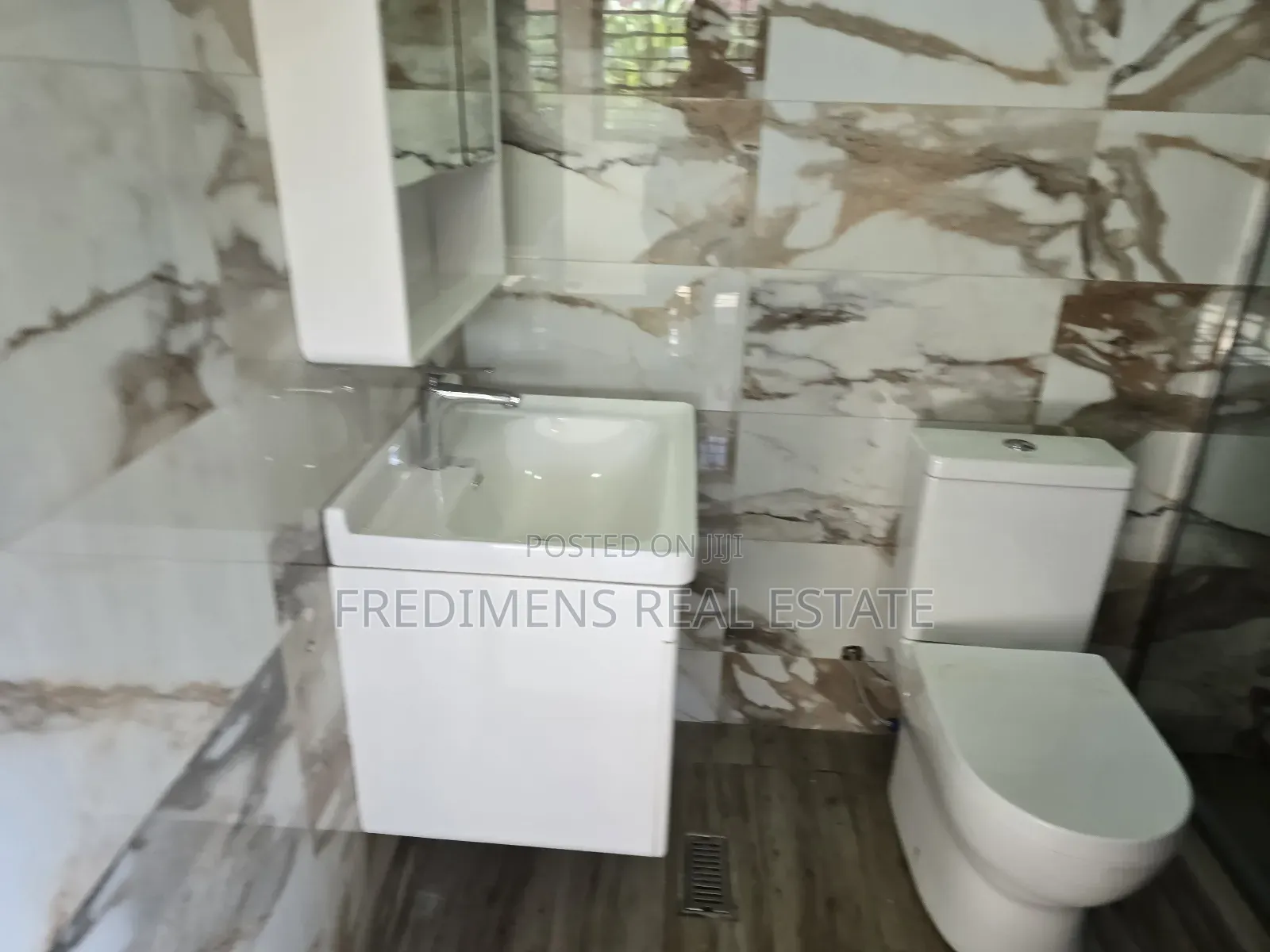 Furnished 4bdrm House in Fredimens Real, Kumasi Metropolitan for sale in Kumasi Metropolitan
