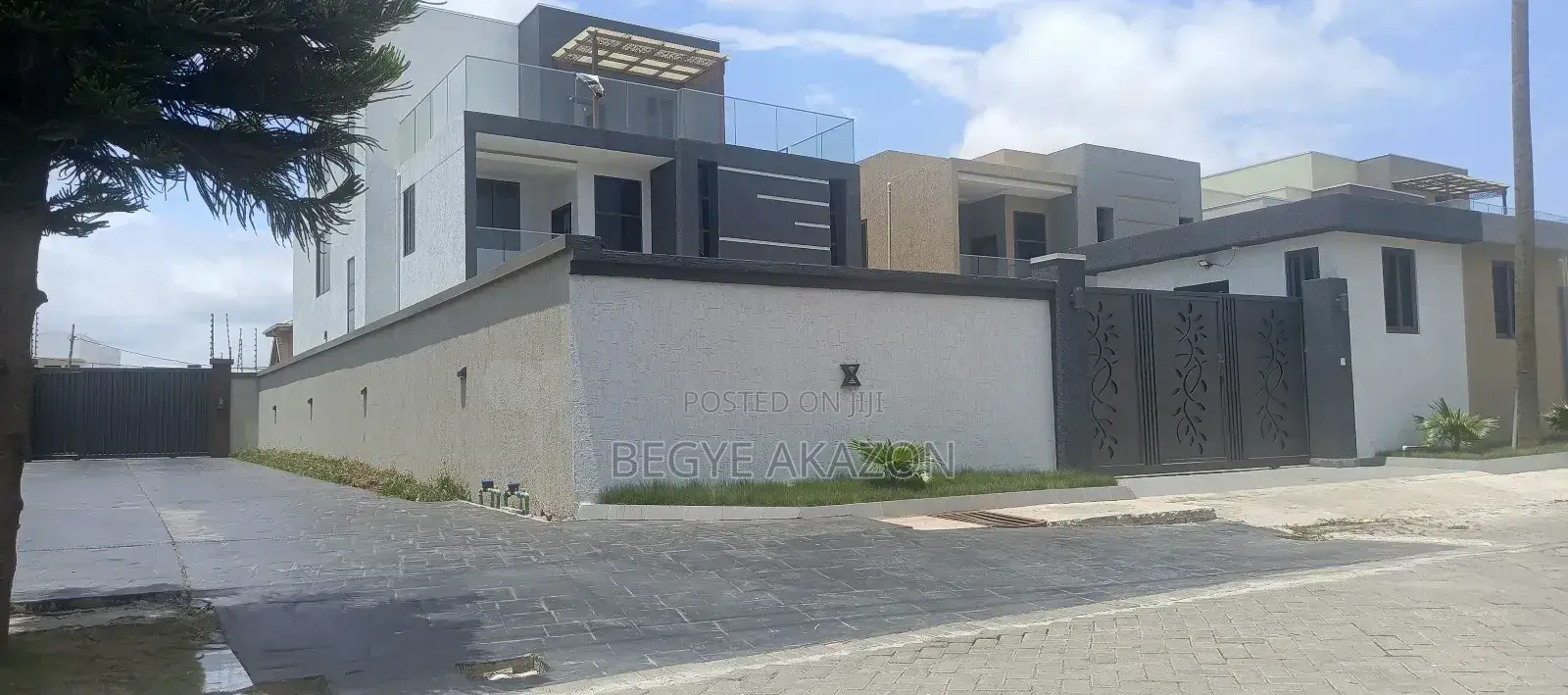 4bdrm House in Adjiringanor, East Legon for sale in East Legon
