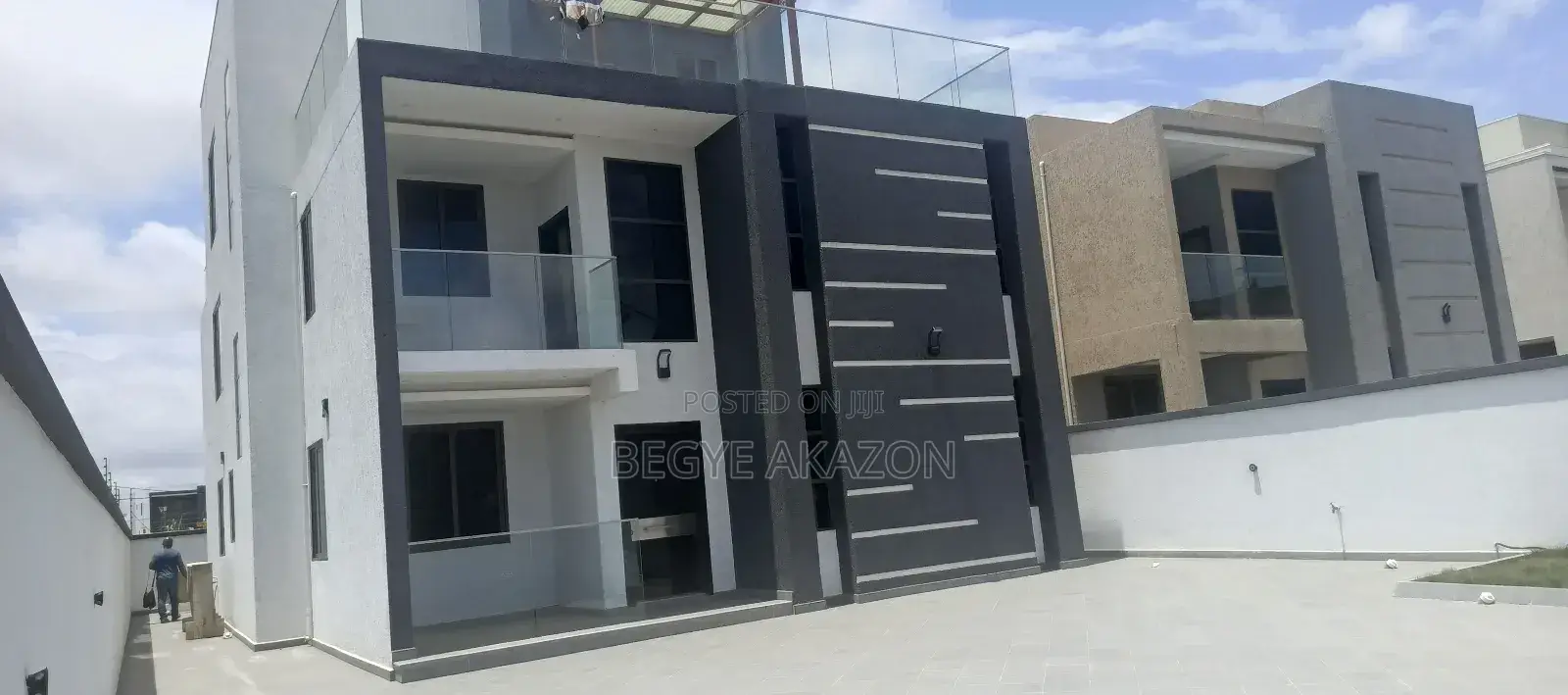 4bdrm House in Adjiringanor, East Legon for sale in East Legon