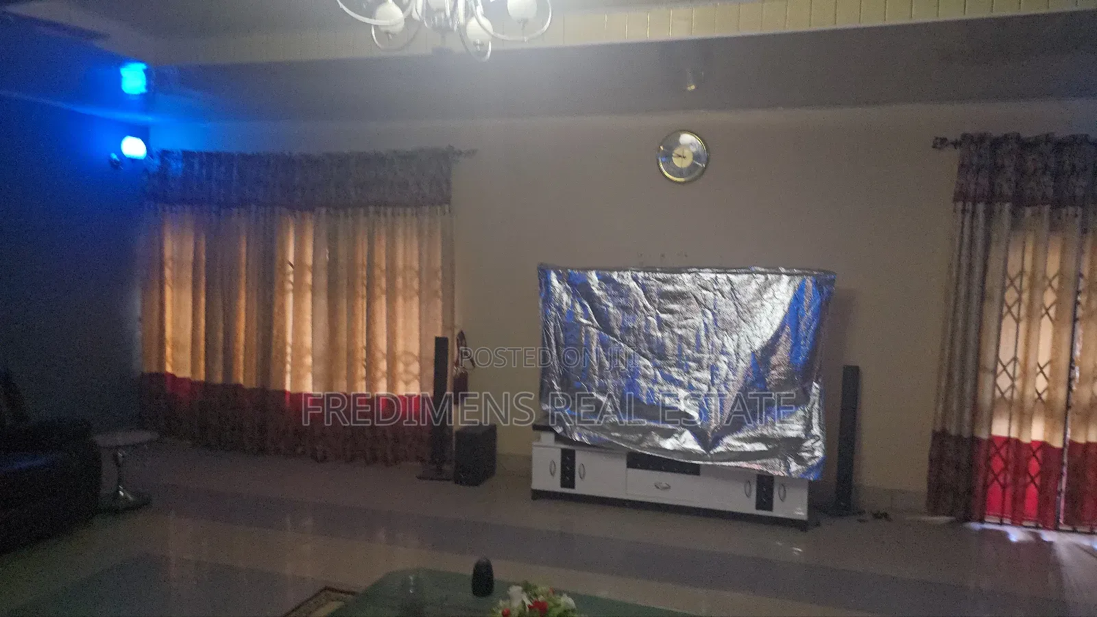 8bdrm House in Fredimens Real, Kumasi Metropolitan for sale in Kumasi Metropolitan