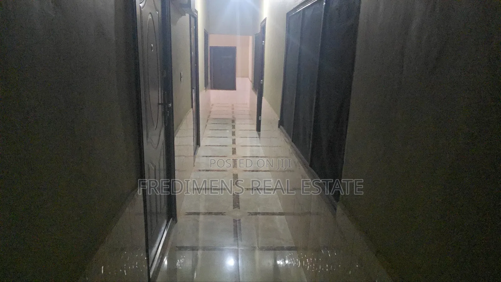 8bdrm House in Fredimens Real, Kumasi Metropolitan for sale in Kumasi Metropolitan