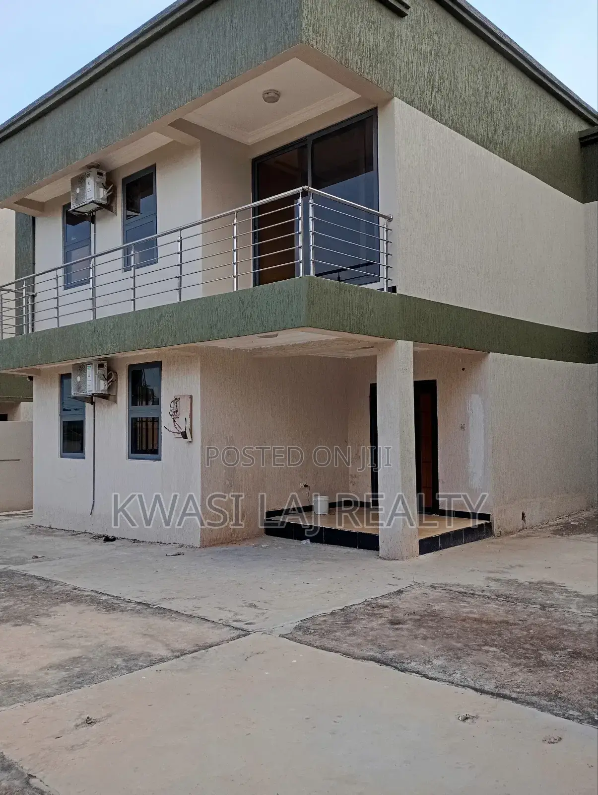 3bdrm Townhouse/Terrace in Kokrobite, Weija for sale in Weija