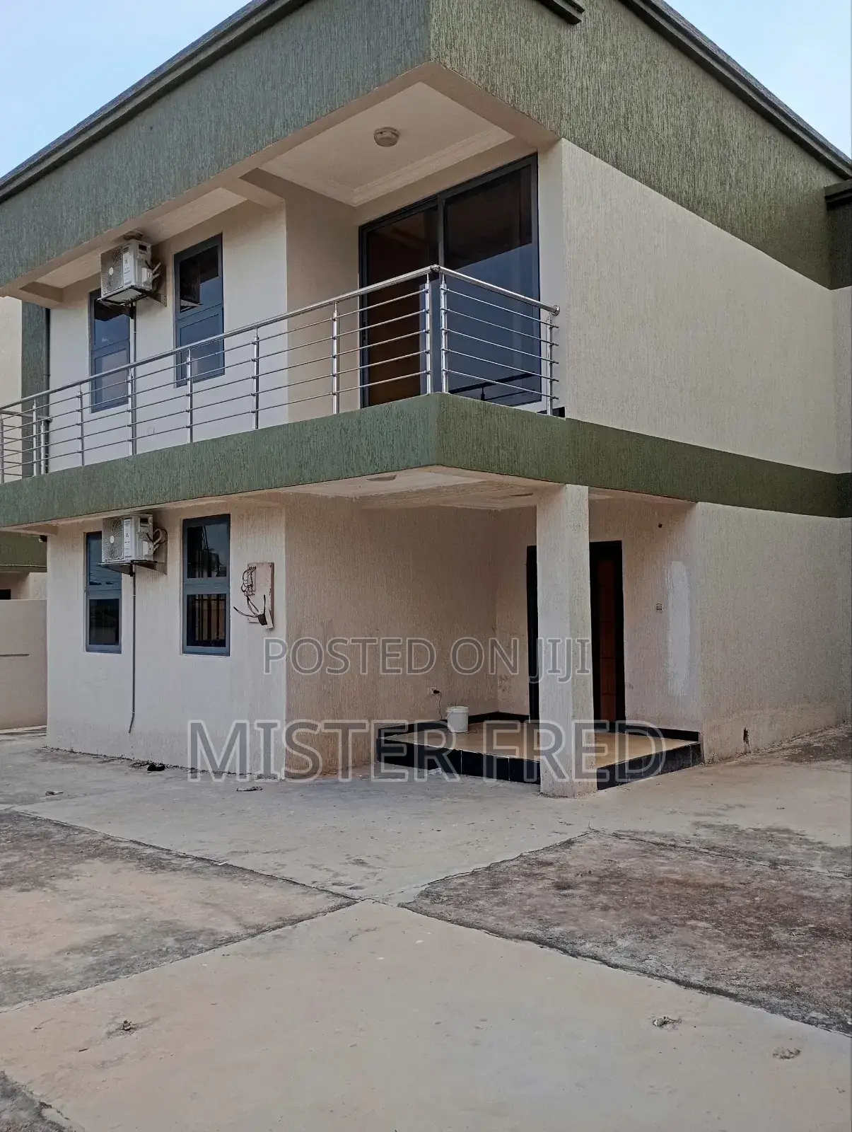 3bdrm Townhouse/Terrace in Kokrobite, Weija for sale in Weija