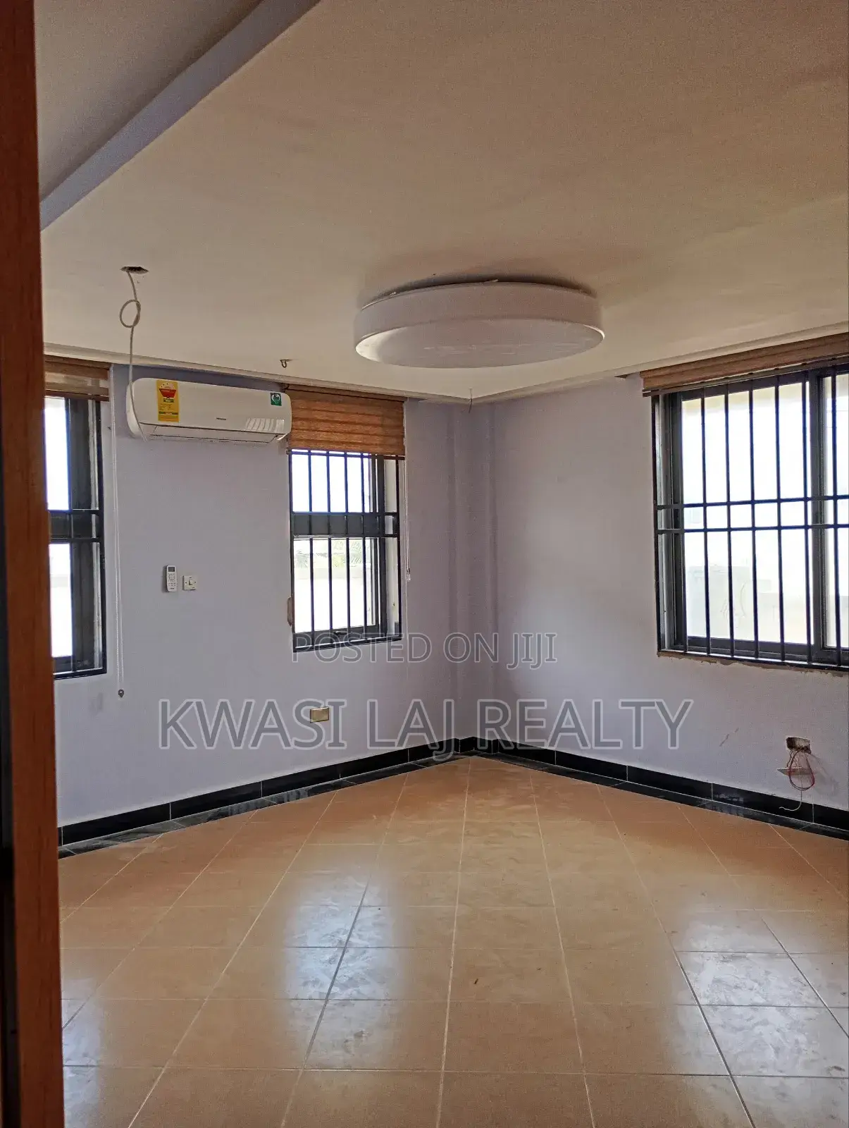 3bdrm Townhouse/Terrace in Kokrobite, Weija for sale in Weija