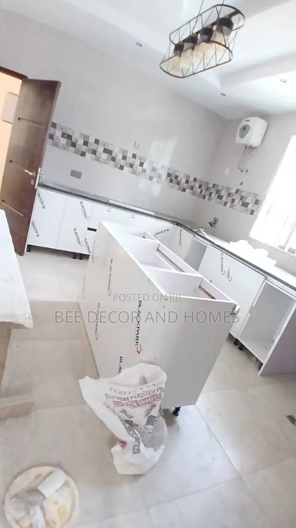 4bdrm Mansion in Bee Decor & Homes, East Legon for sale in East Legon