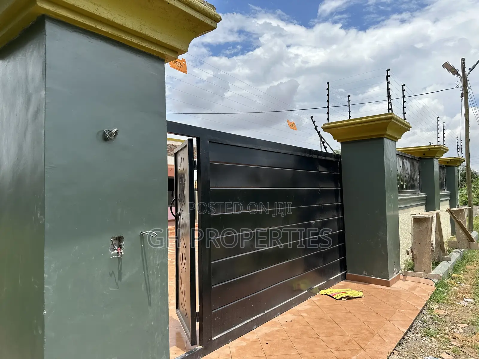 4bdrm Apartment in Kokoben., Kumasi Metropolitan for sale in Kumasi Metropolitan