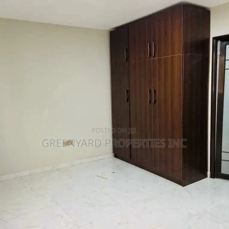 2bdrm Townhouse / Terrace in Upsa, East Legon for rent in East Legon