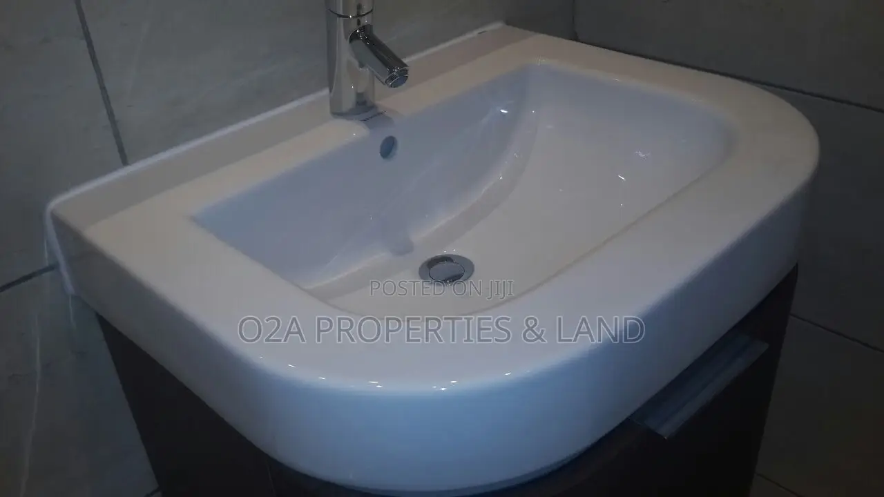 Furnished 3bdrm Apartment in Airport Residential for rent in Airport Residential Area