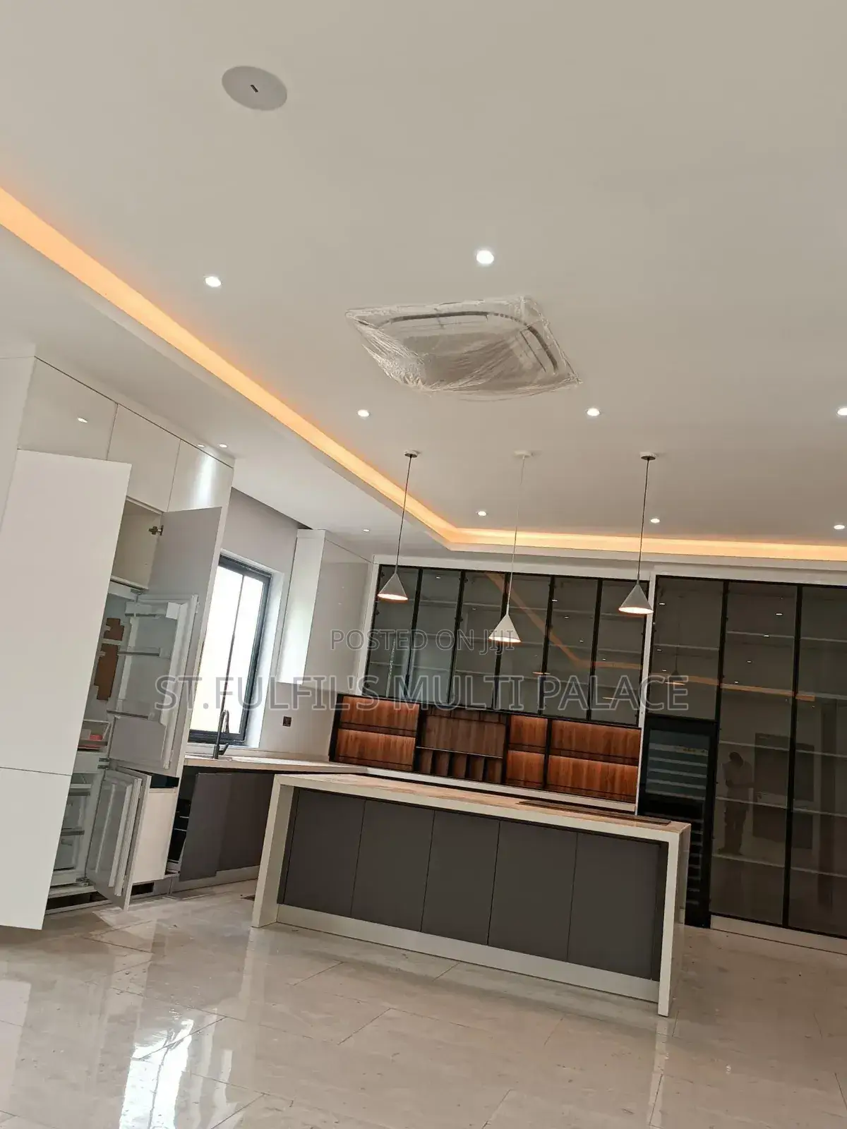5bdrm House in East Legon American for sale in East Legon