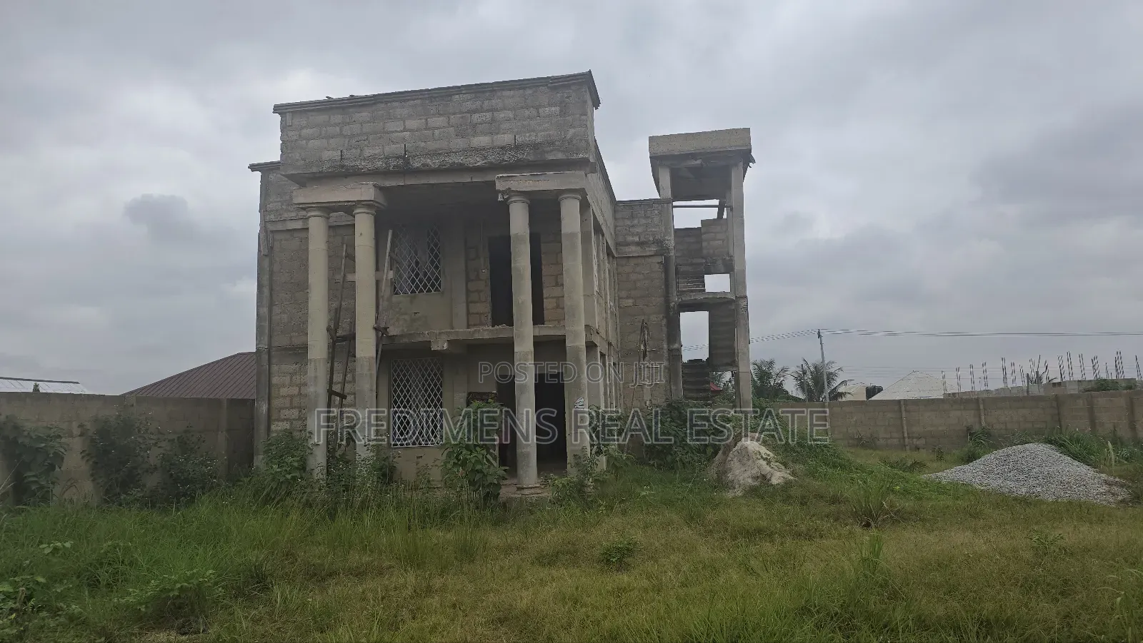 5bdrm House in Fredimens Real, Kumasi Metropolitan for sale in Kumasi Metropolitan