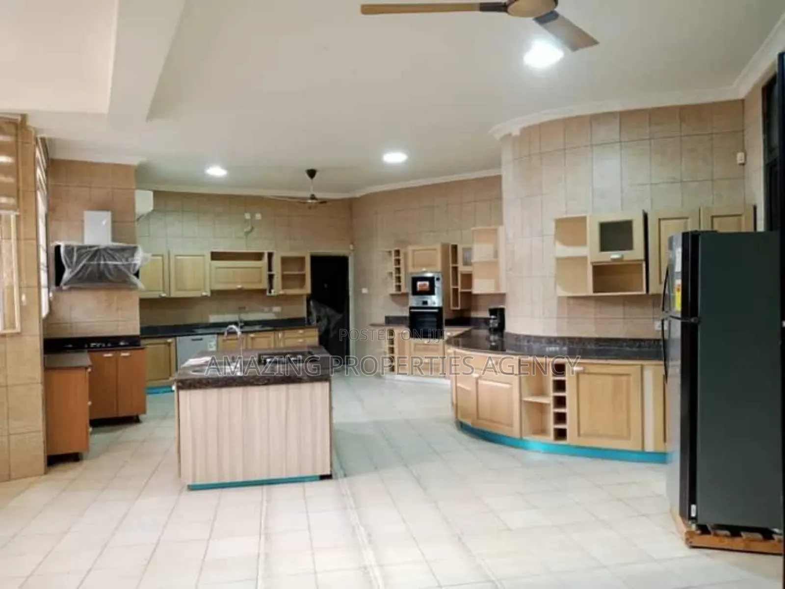 6bdrm House in East Legon for sale in East Legon