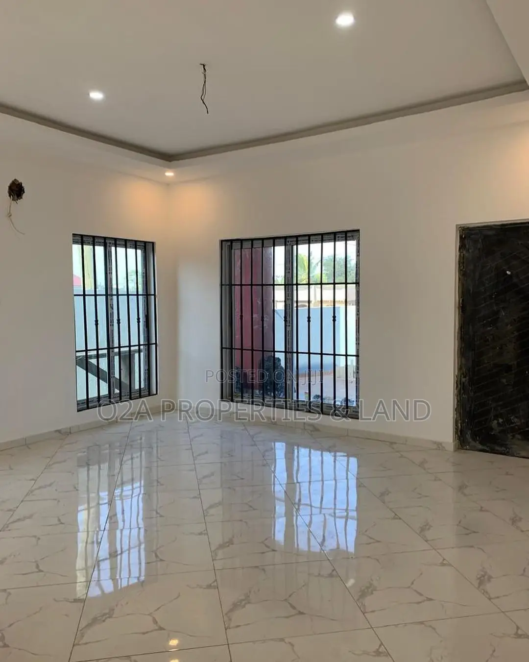 3bdrm House in East Legon - Ogbojo, New Site for sale in New Site