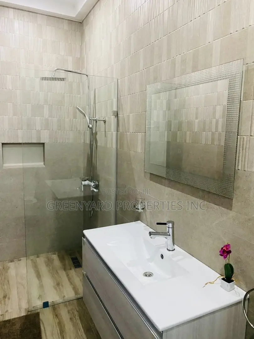Furnished 4bdrm House in Adjiringanor, East Legon for rent in East Legon