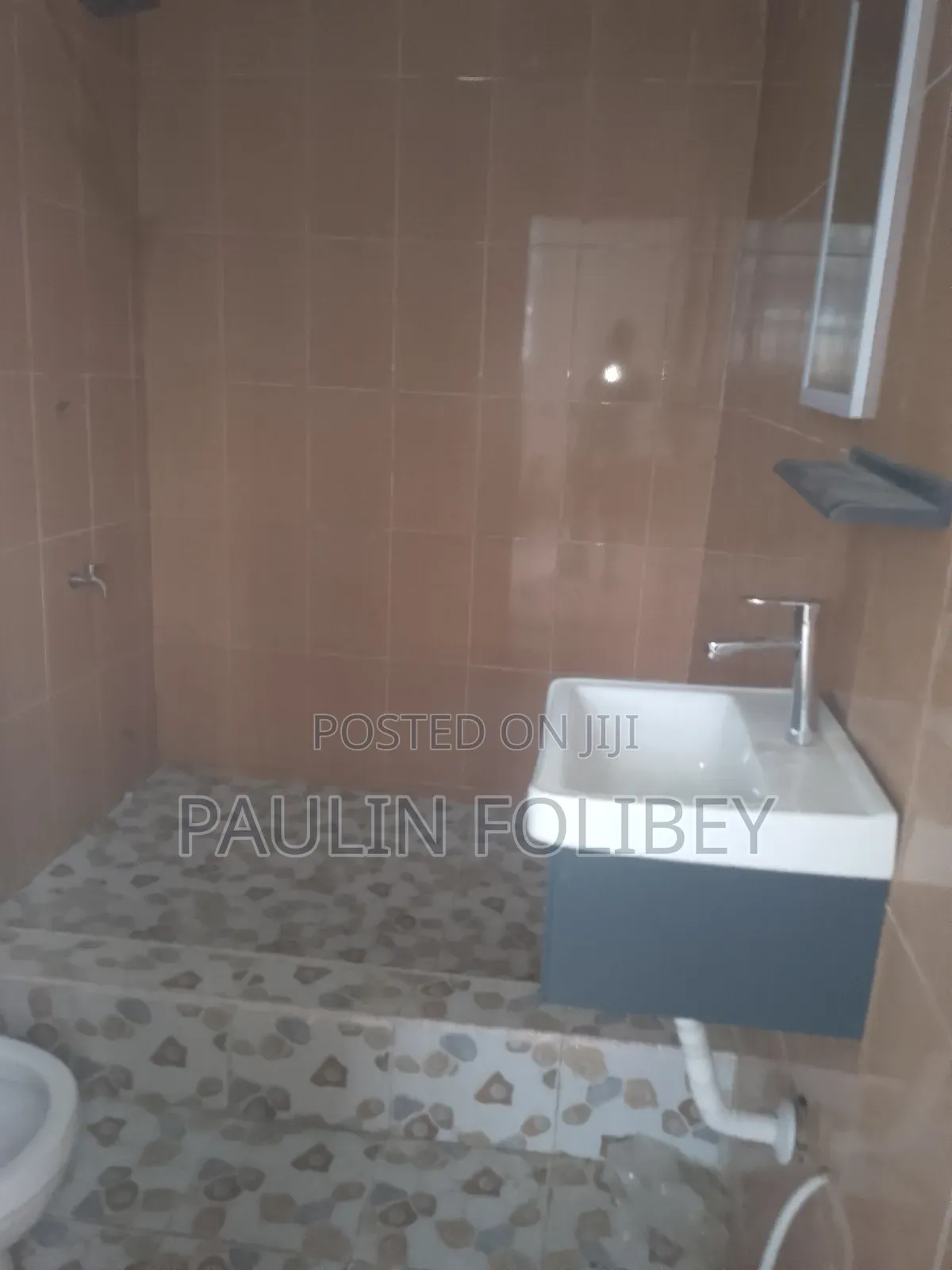 3bdrm Apartment in Dg Properties, Ablekuma for rent in Ablekuma