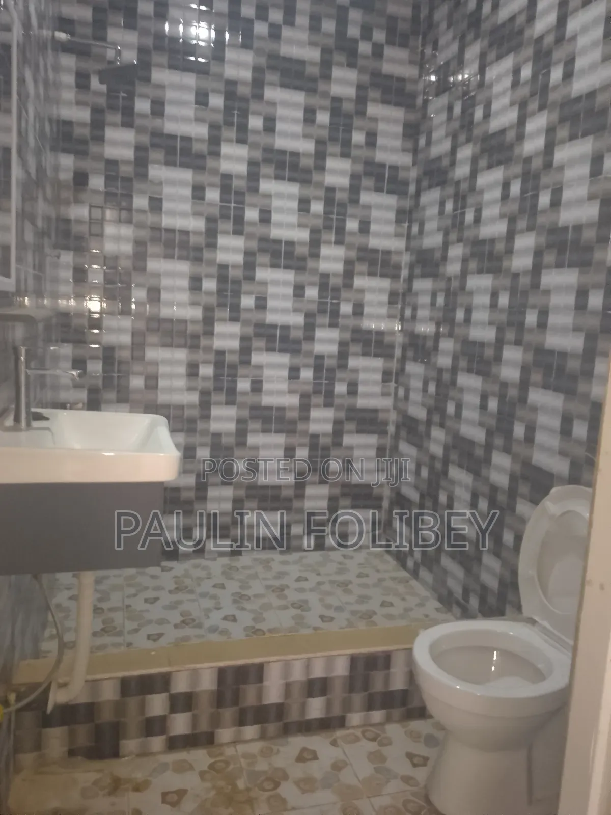 3bdrm Apartment in Dg Properties, Ablekuma for rent in Ablekuma