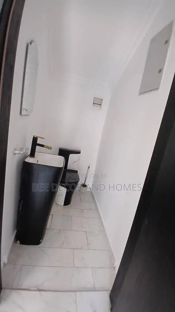 2bdrm Townhouse / Terrace in Bee Decor& Homes, Madina for rent in Madina